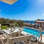 Апартаменты E&t With A Beautiful Pool Рабац