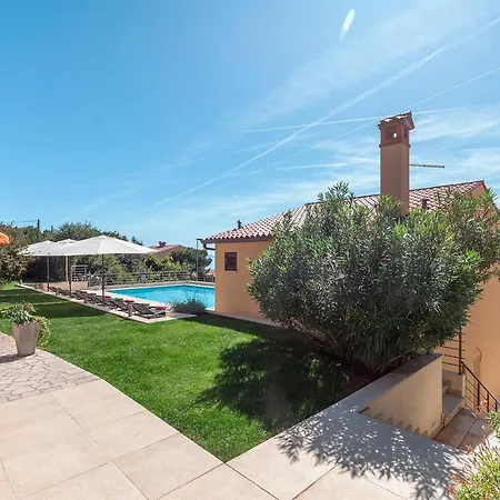 E&t With A Beautiful Pool * Rabac