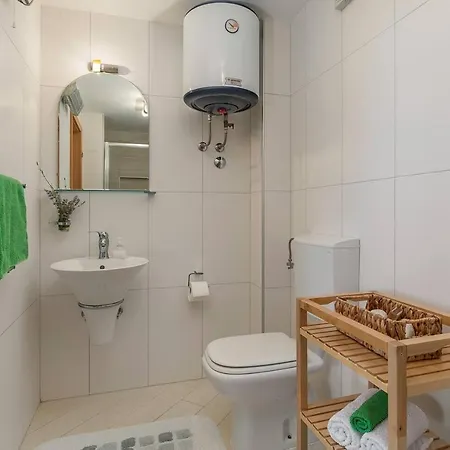 E&t With A Beautiful Pool * Rabac